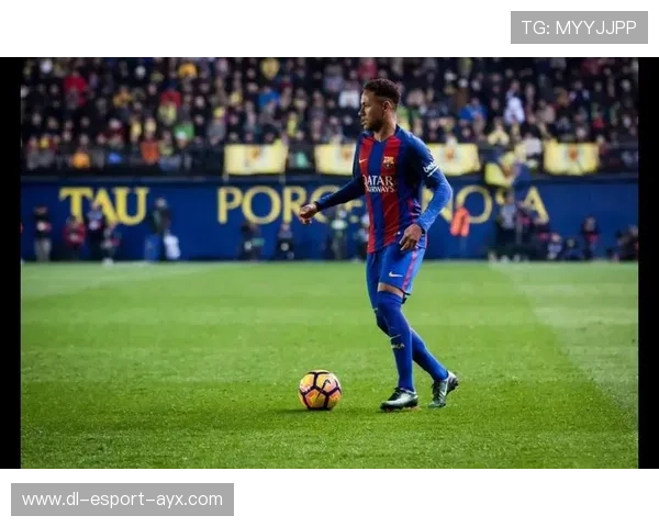 内马尔造点后亲自主罚命中,巴西气势再起 内马尔造点后亲自主罚命中,巴西气势再起