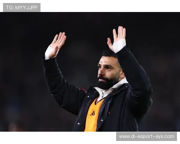 利物浦高压逼抢奏效,萨拉赫侧翼突击打穿整条防线 利物浦高压逼抢奏效,萨拉赫侧翼突击打穿整条防线